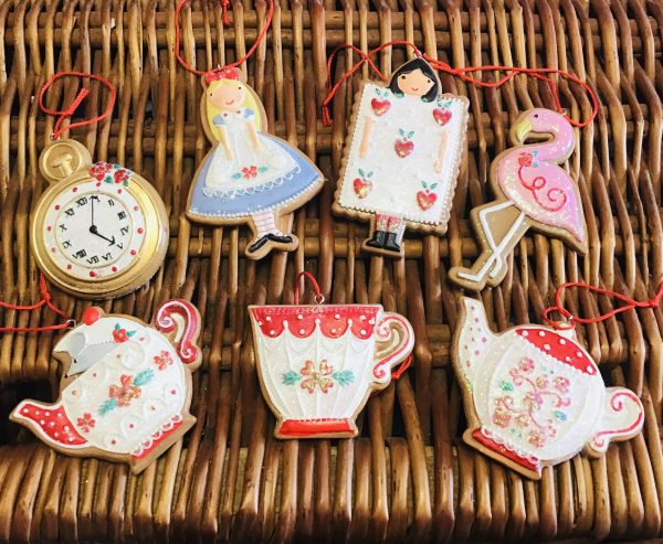 Alice set of gingerbreads 🚚