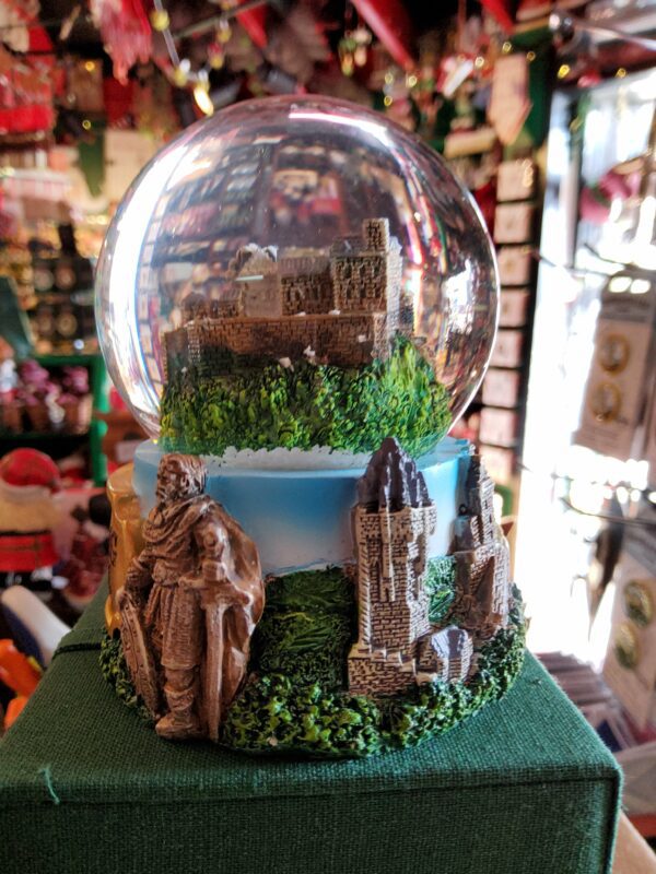 Stirling Castle Snowglobe - Image 2